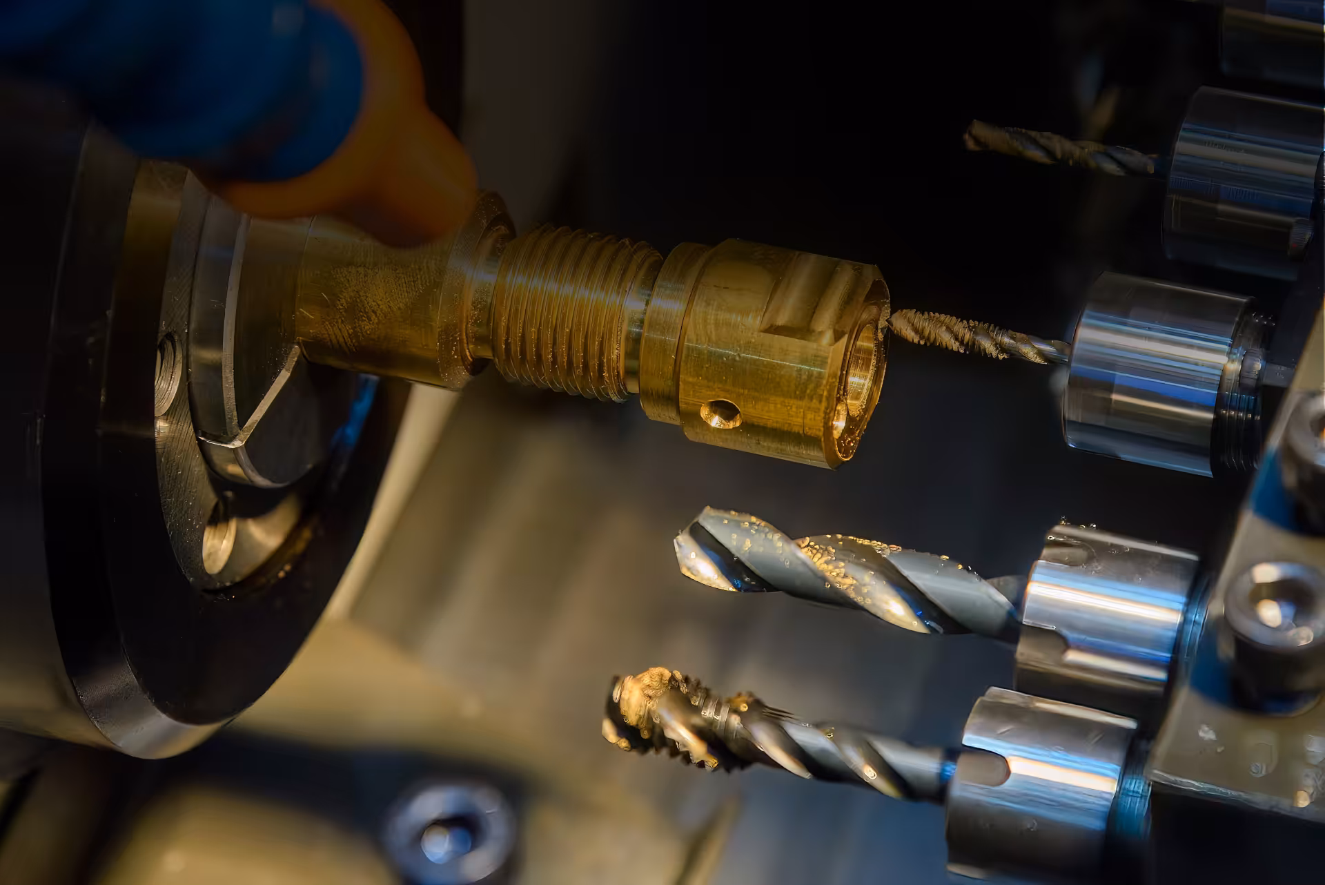 French Designer & Manufacturer of industrial and professional tooling